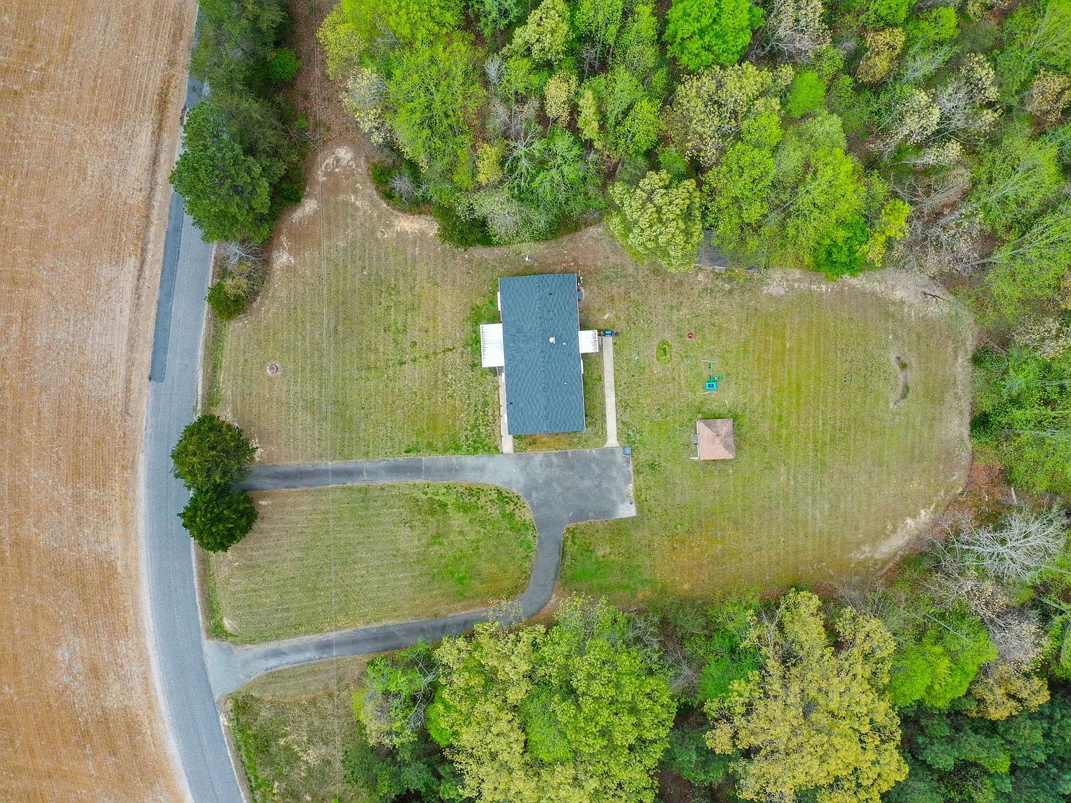 986 Lewis Level Rd Tappahannock, VA 22560 - Thumbnail 4