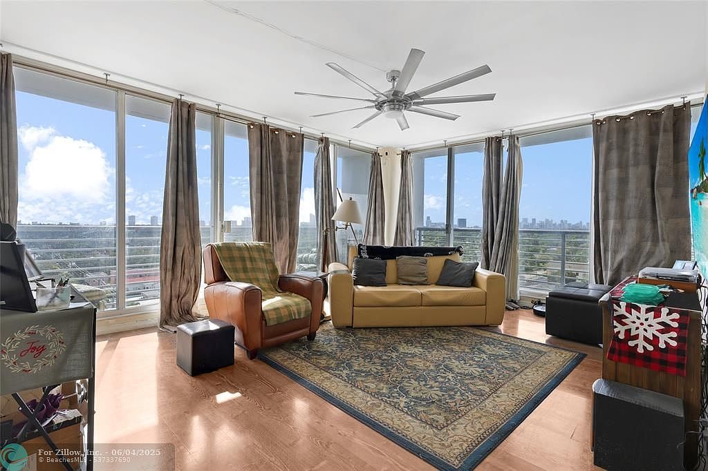 1720 Harrison St APT 10A Hollywood, FL 33020 - Thumbnail 4