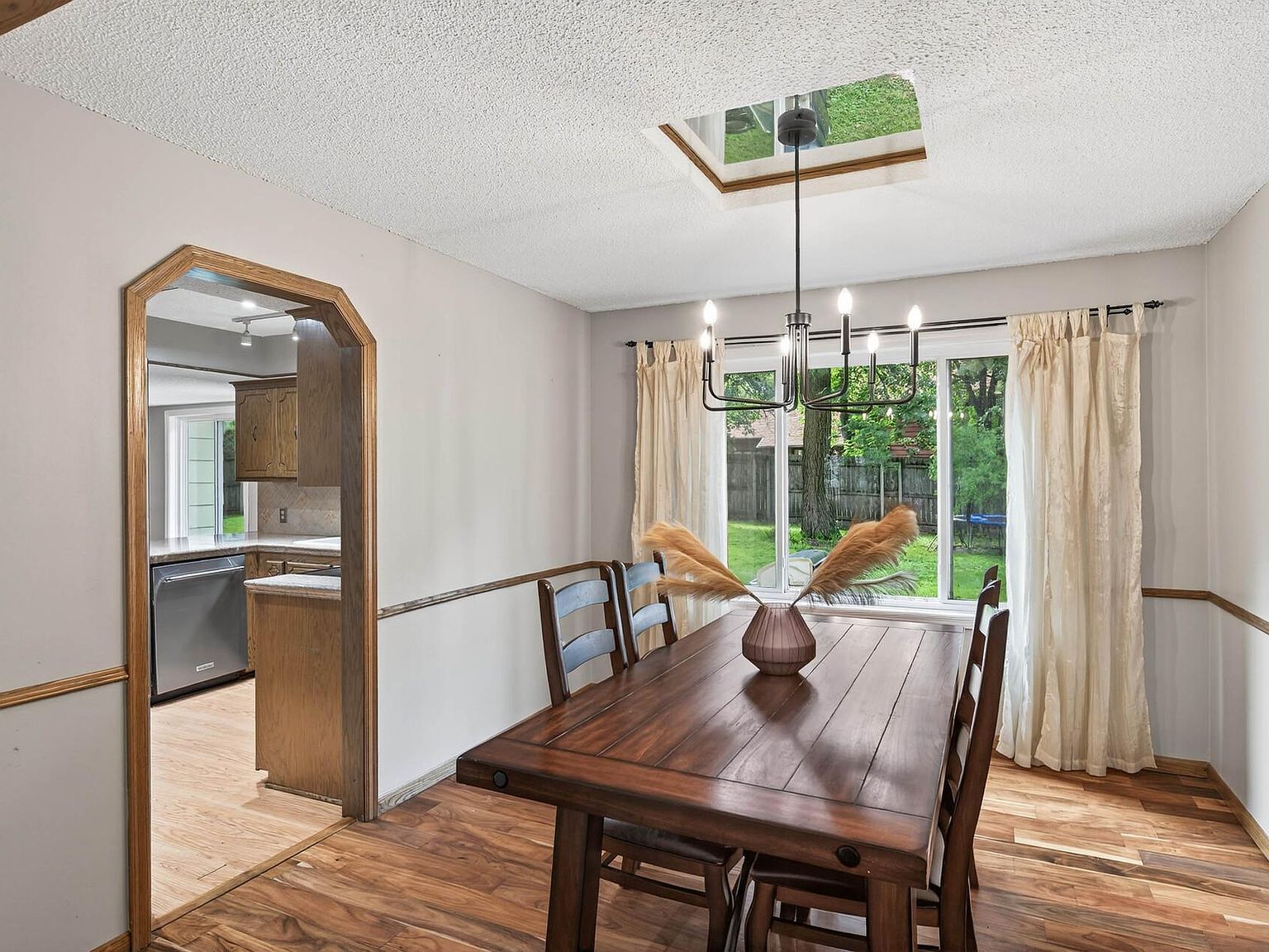 12092 Butternut St NW Coon Rapids, MN 55448 - Thumbnail 4