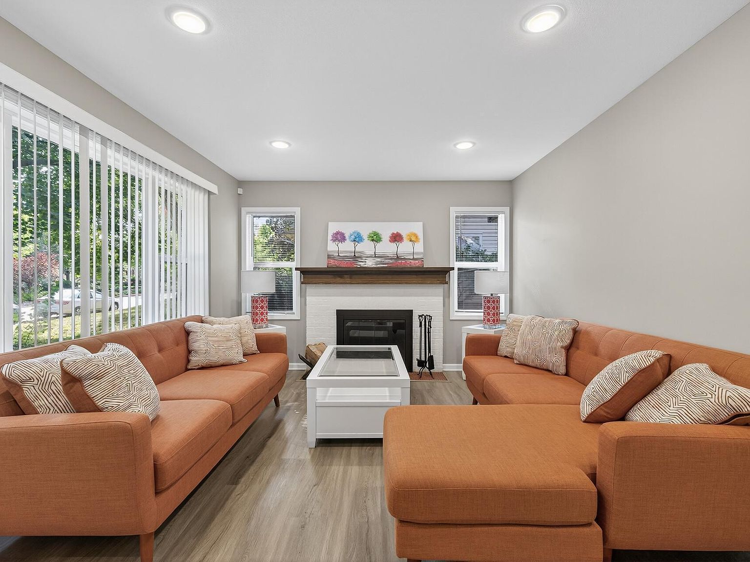 3425 Zenith Ave N Robbinsdale, MN 55422 - Thumbnail 4