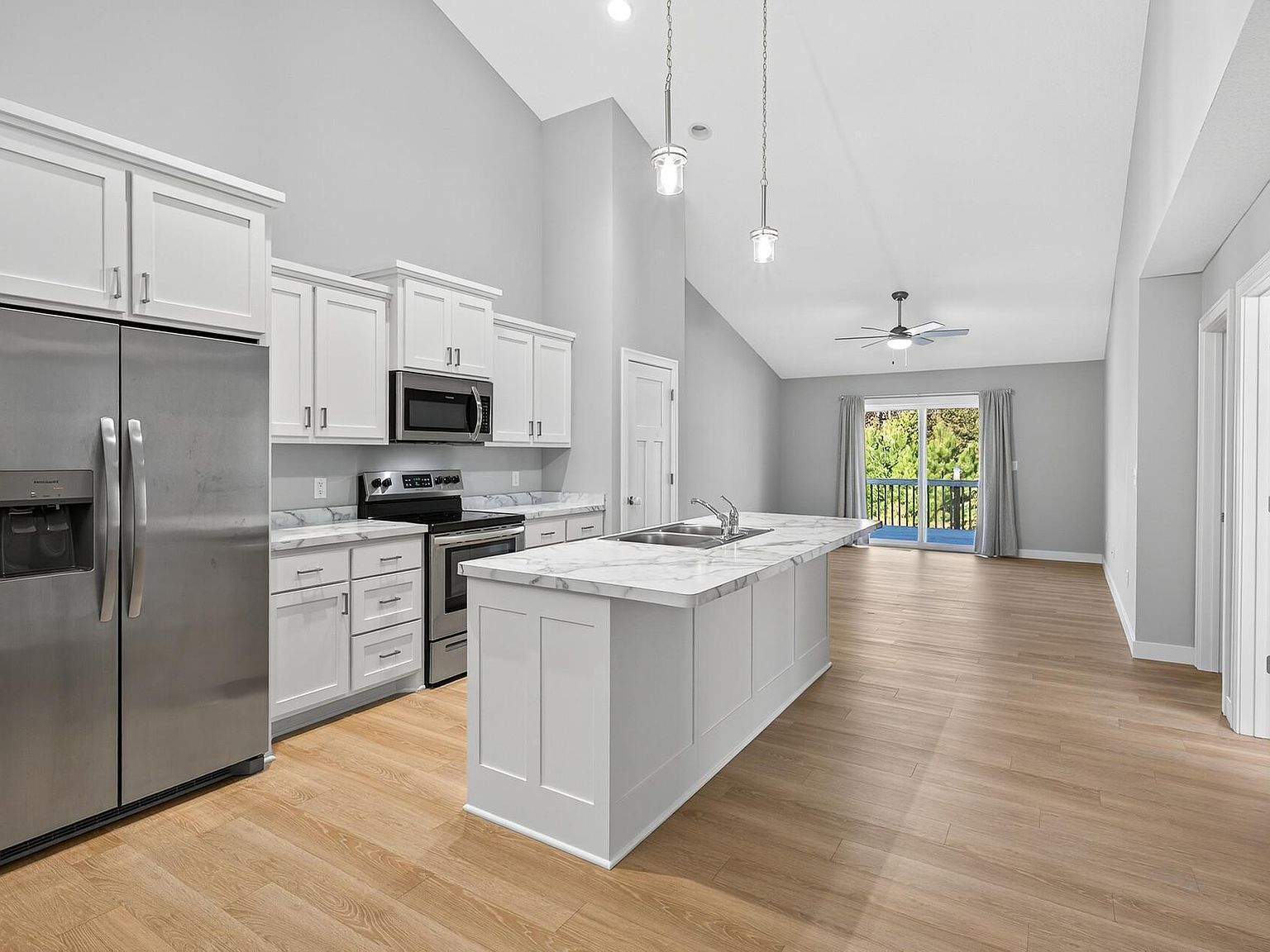 340 21st Ave SW Cambridge, MN 55008 - Thumbnail 4