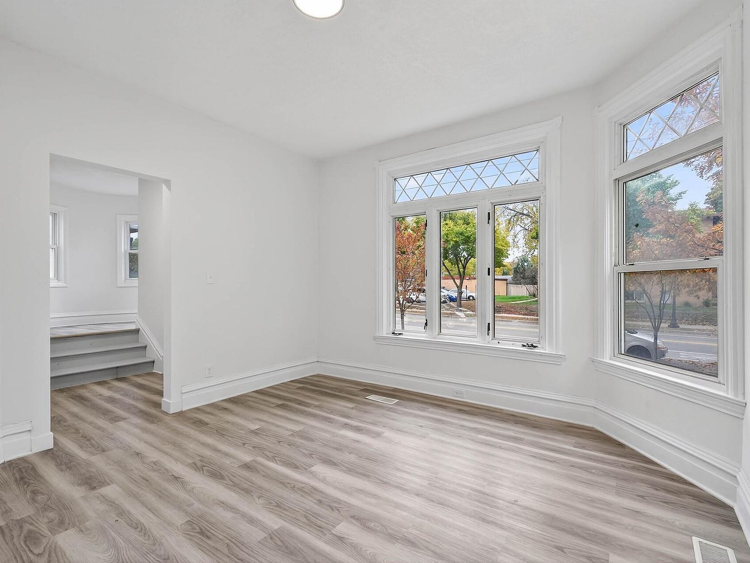 1181 Raymond Ave Saint Paul, MN 55108 - Thumbnail 4