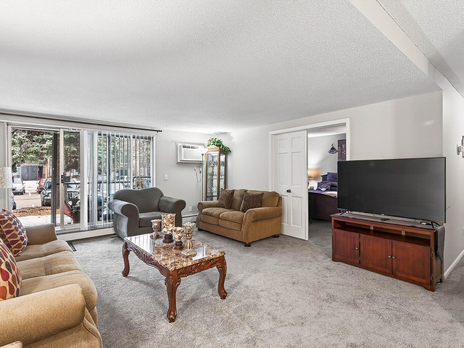 4207 Lakeside Ave N APT 137 Brooklyn Center, MN 55429 - Thumbnail 4