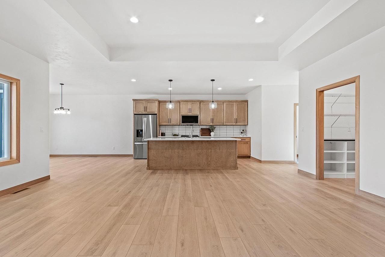 4001 Antwerp Ave Green Bay, WI 54313 - Thumbnail 4