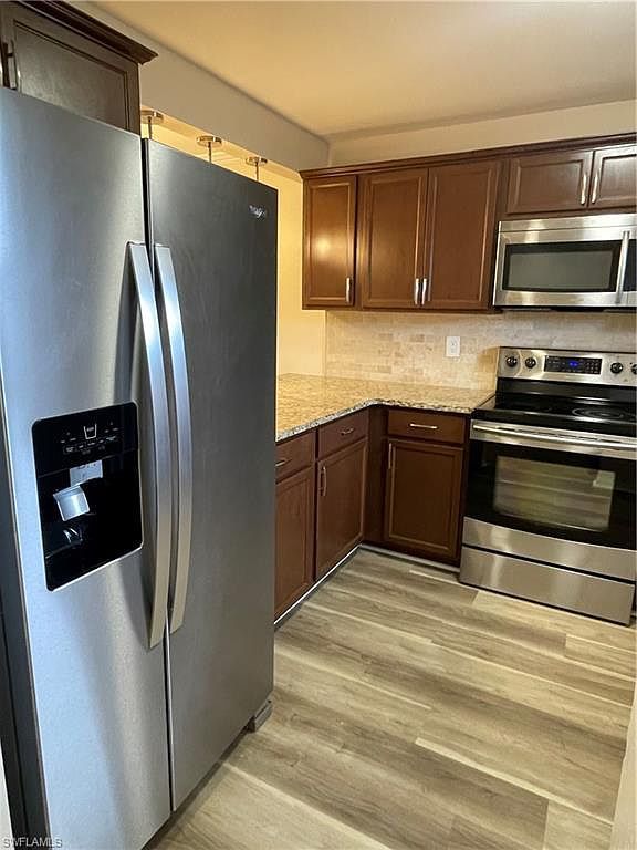 4616 Skyline Blvd APT 104 Cape Coral, FL 33914 - Thumbnail 4