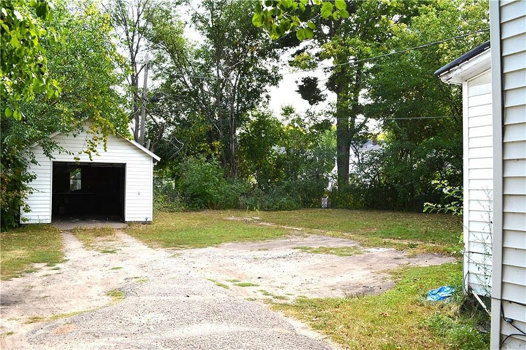 623 Erin St Eau Claire, WI 54703 - Thumbnail 4