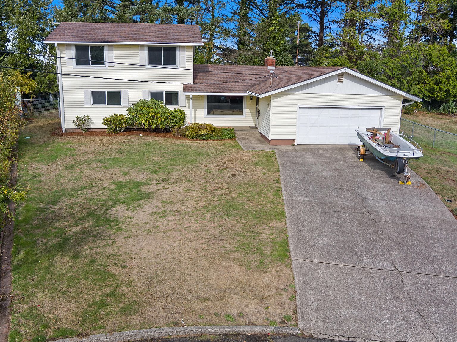 217 NE Chambers Ct Newport, OR 97365 - Thumbnail 4