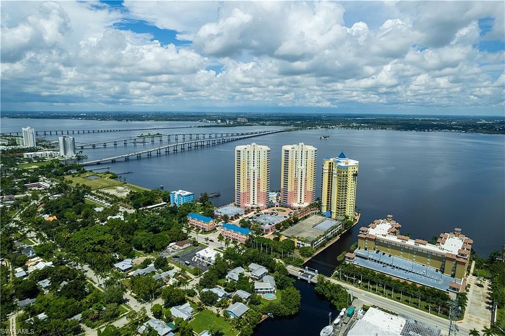 2743 1st St APT 406 Fort Myers, FL 33916 - Thumbnail 4