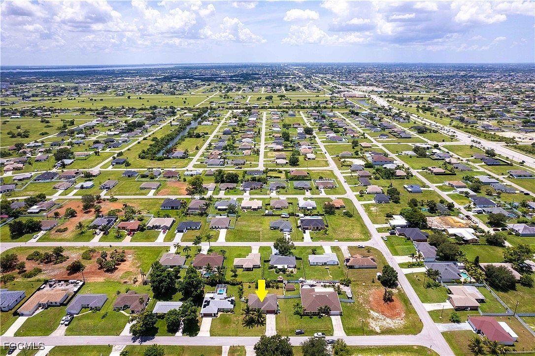 1728 NE 22nd Ter Cape Coral, FL 33909 - Thumbnail 4