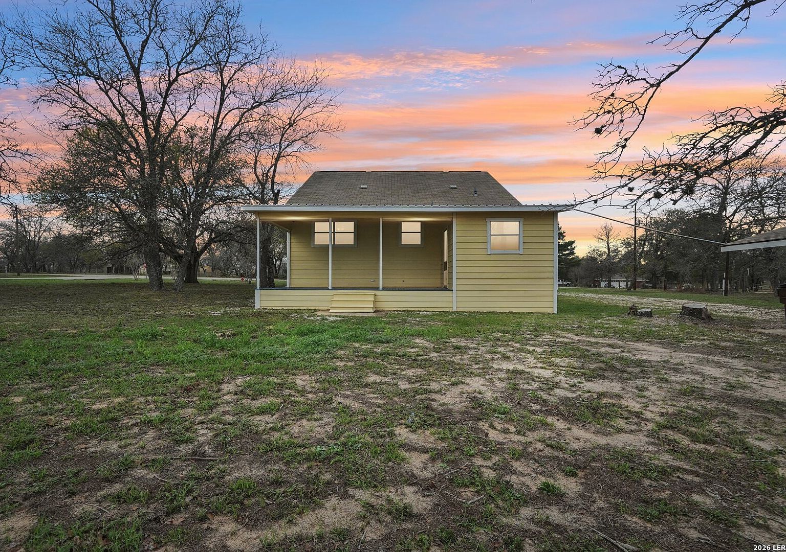 802 Eagle Creek Dr Floresville, TX 78114 - Thumbnail 4