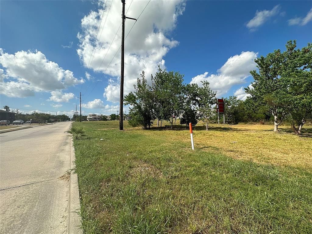 14-15 31st St S Texas City, TX 77590 - Thumbnail 4