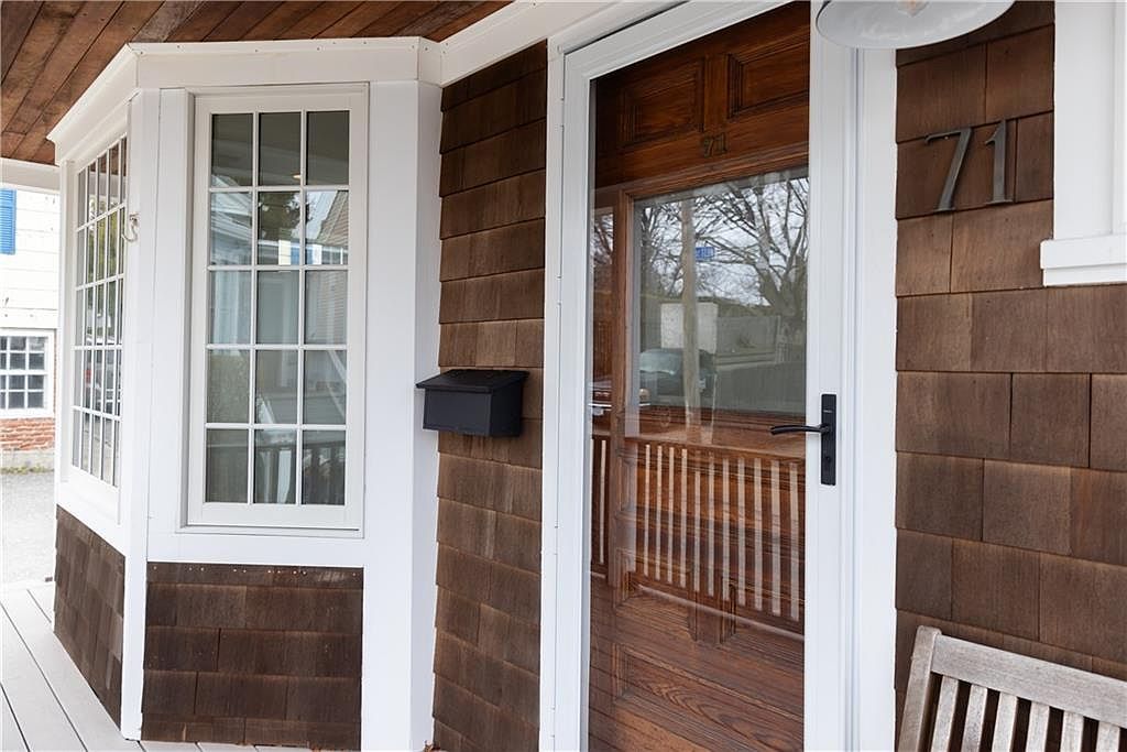 71 Pope St Newport, RI 02840 - Thumbnail 4