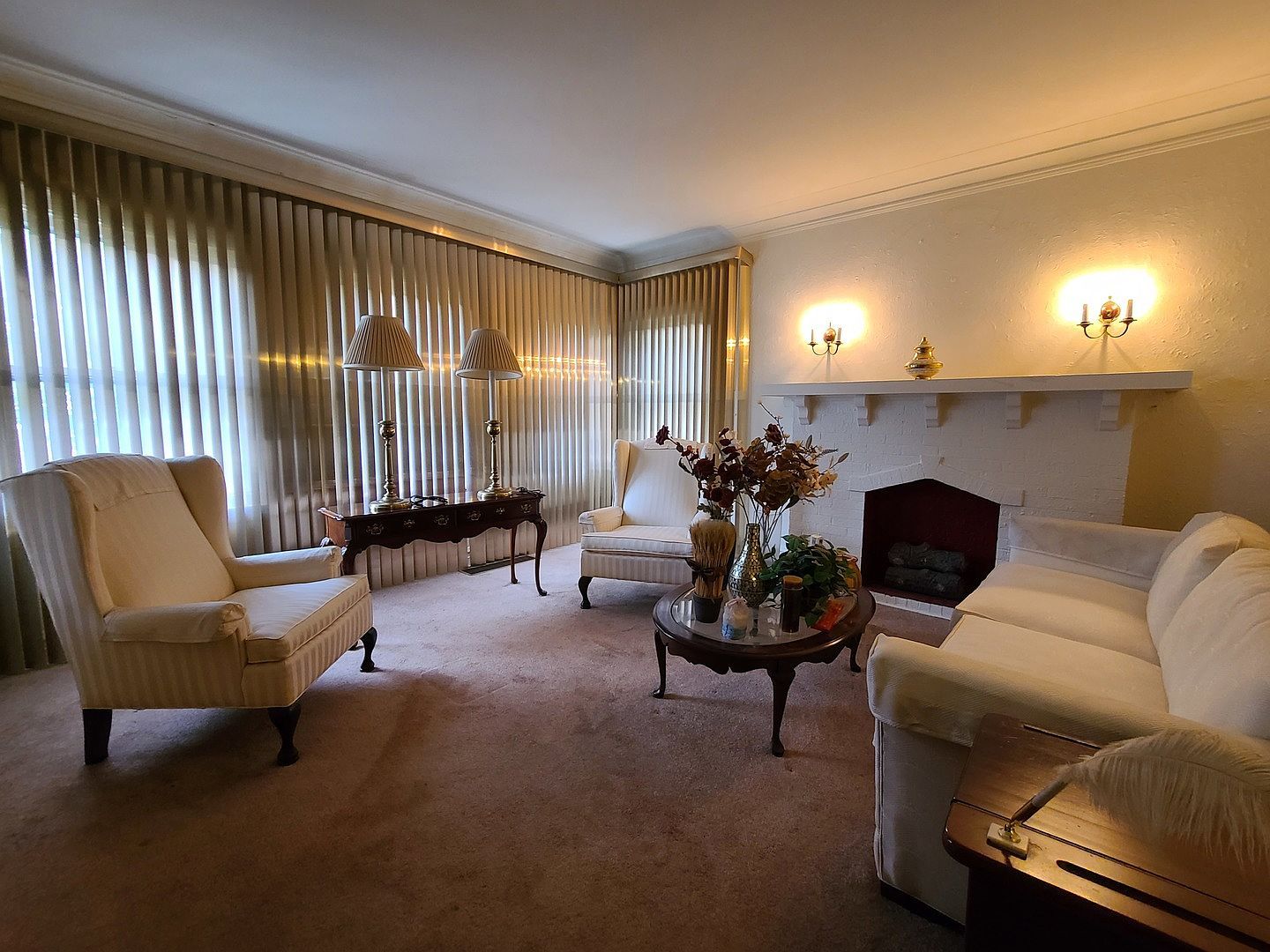 8319 S Crandon Ave Chicago, IL 60617 - Thumbnail 4