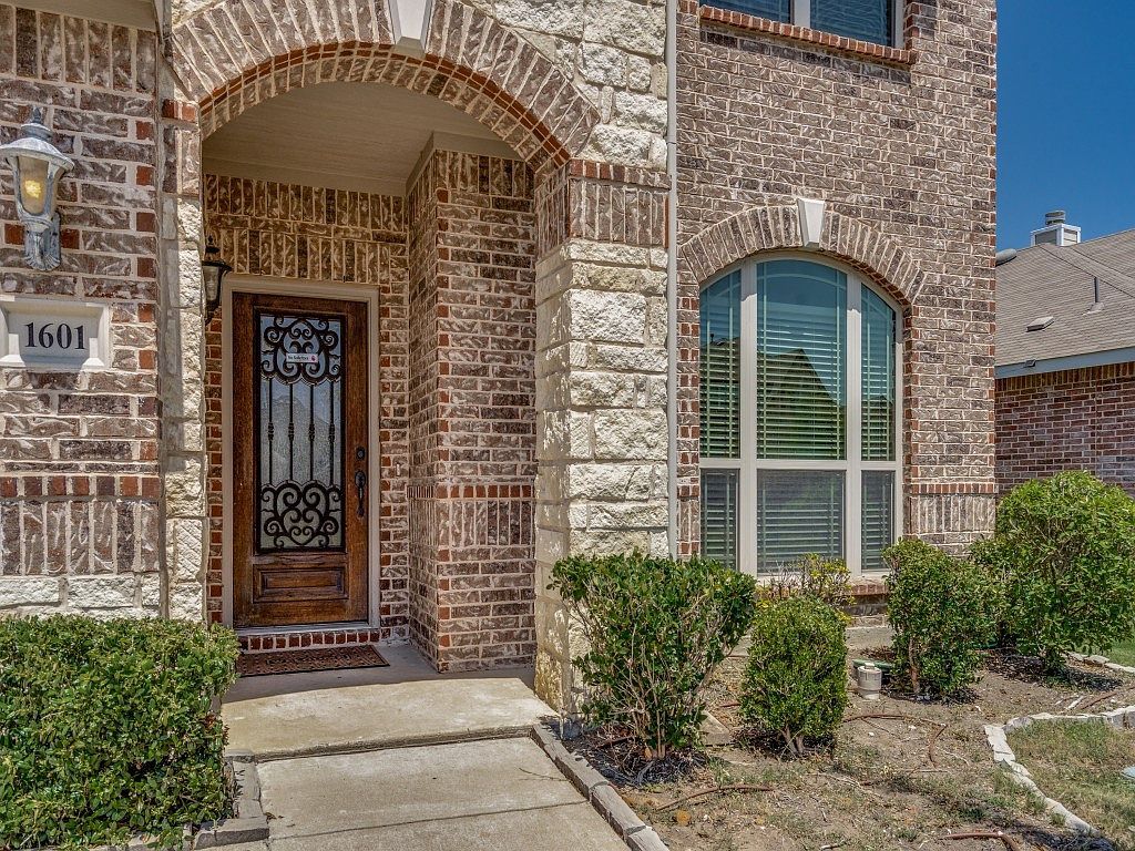 1601 Zebra Finch Dr Little Elm, TX 75068 - Thumbnail 4