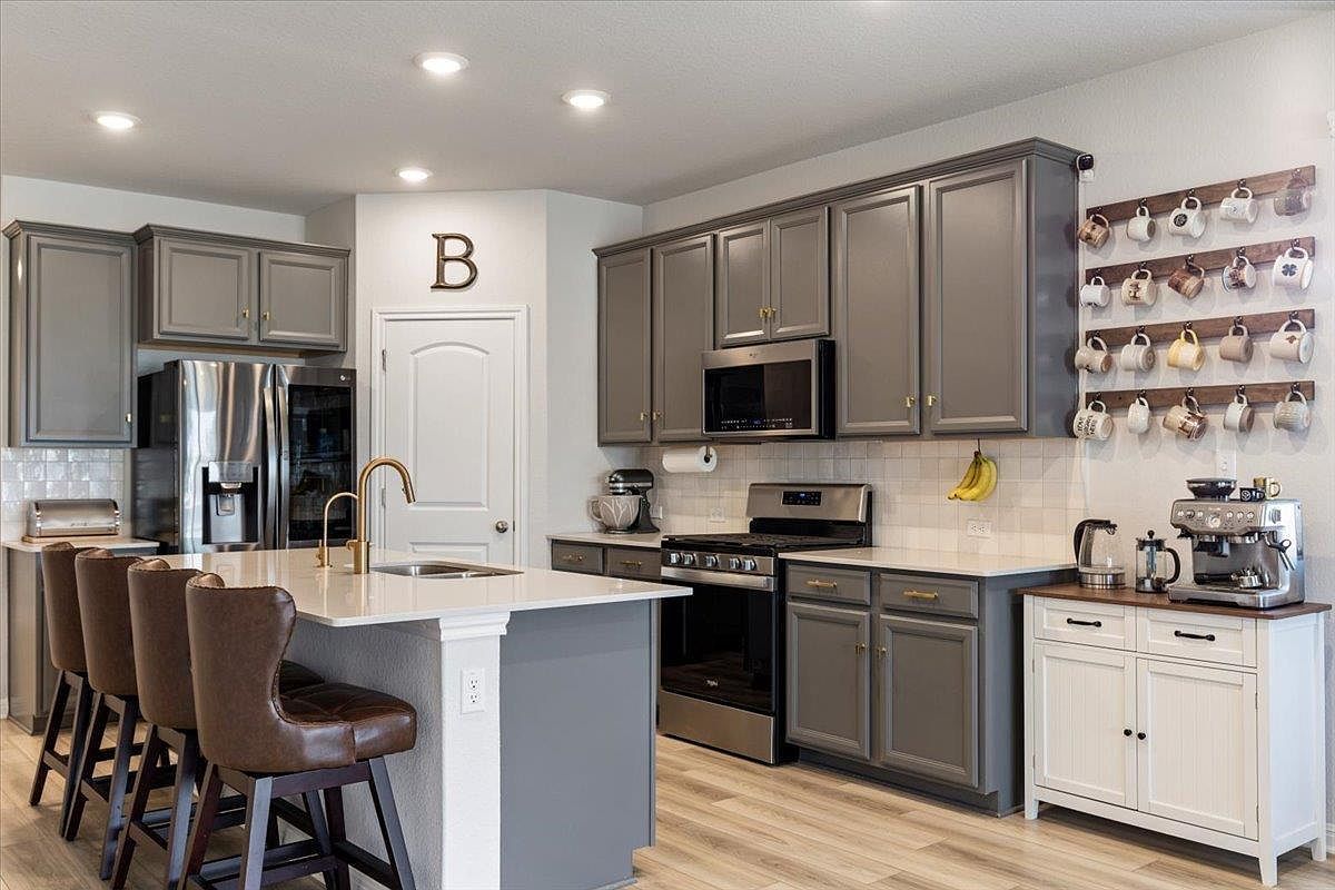 1001 Dog Iron St Georgetown, TX 78628 - Thumbnail 4