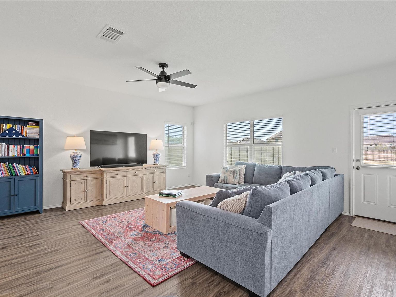 424 Wolf Springs Rd Georgetown, TX 78628 - Thumbnail 4