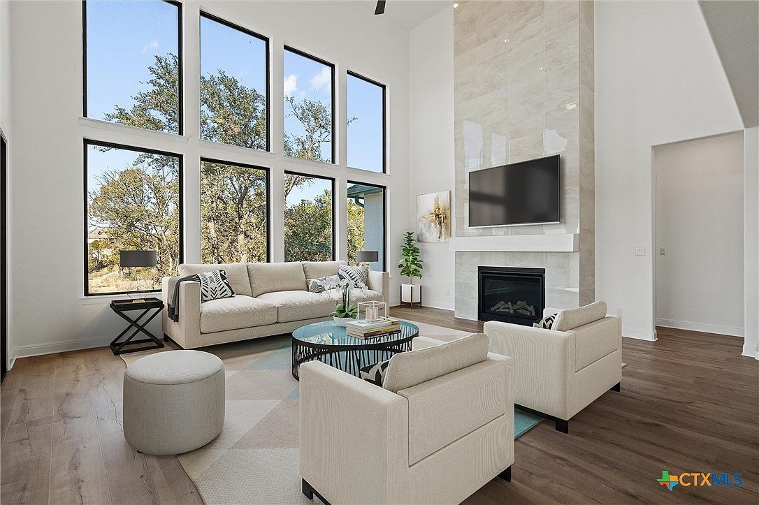 2004 Crimson Sunset Cv Georgetown, TX 78628 - Thumbnail 4