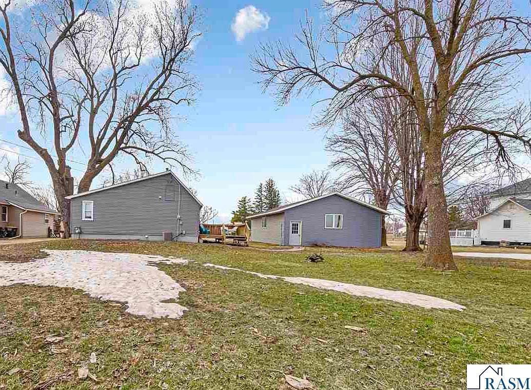 203 1st St E Vernon Center, MN 56090 - Thumbnail 4