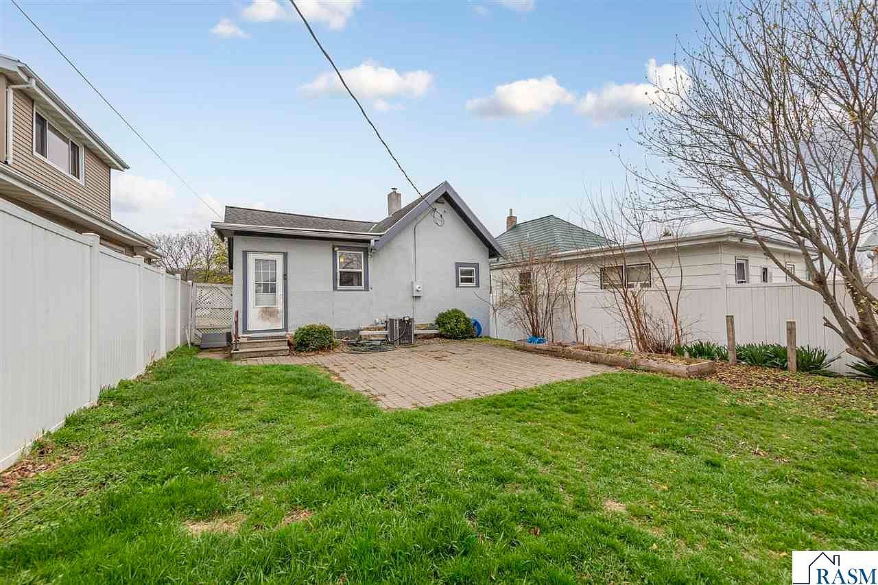 910 N 2nd St Mankato, MN 56001 - Thumbnail 4