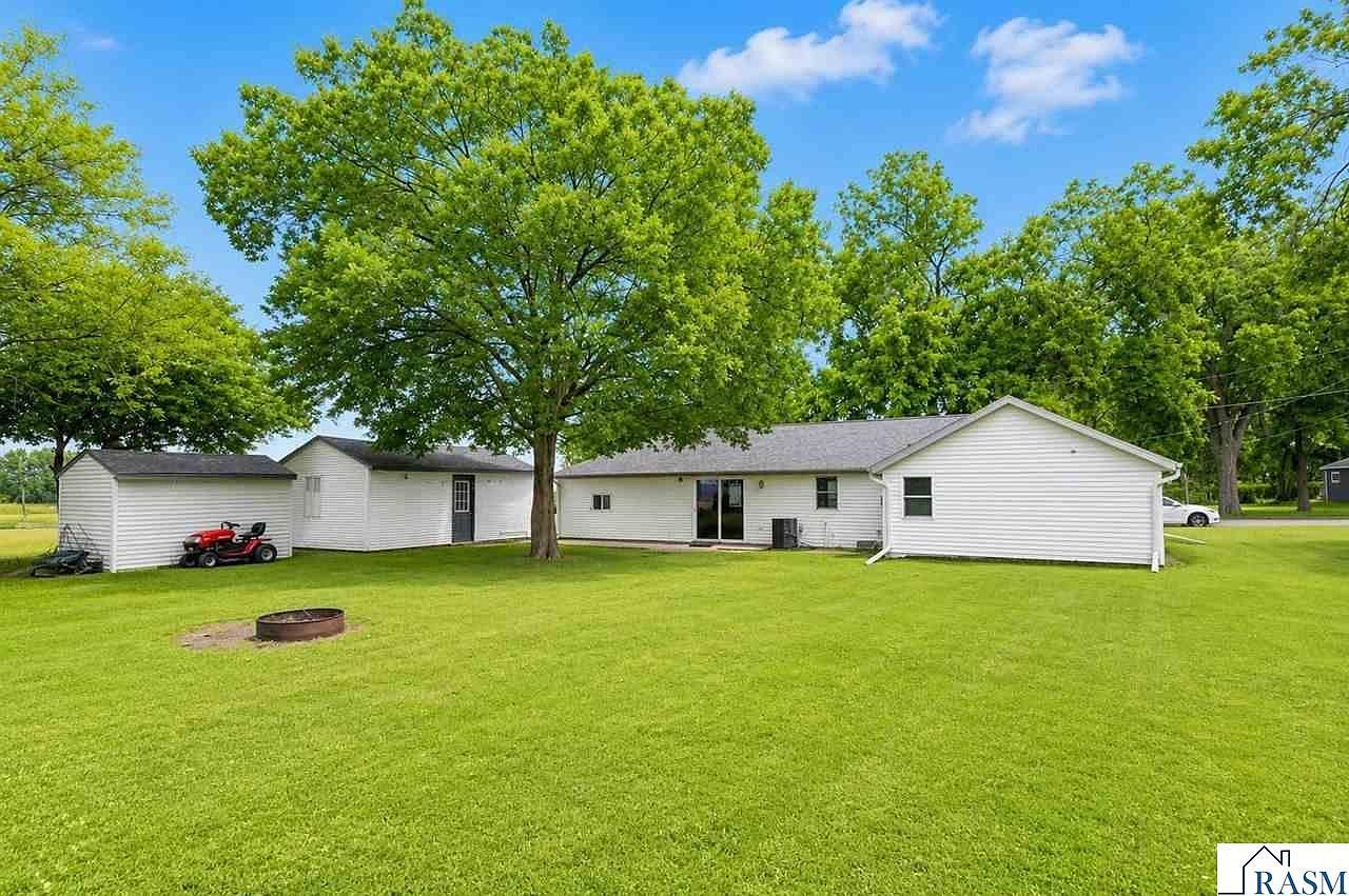 315 Buck Ave NE Madelia, MN 56062 - Thumbnail 4