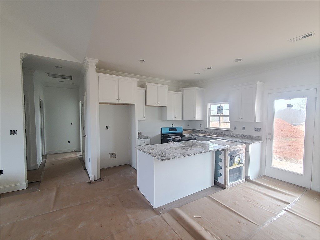 108 Oak Grove Rd Central, SC 29630 - Thumbnail 4