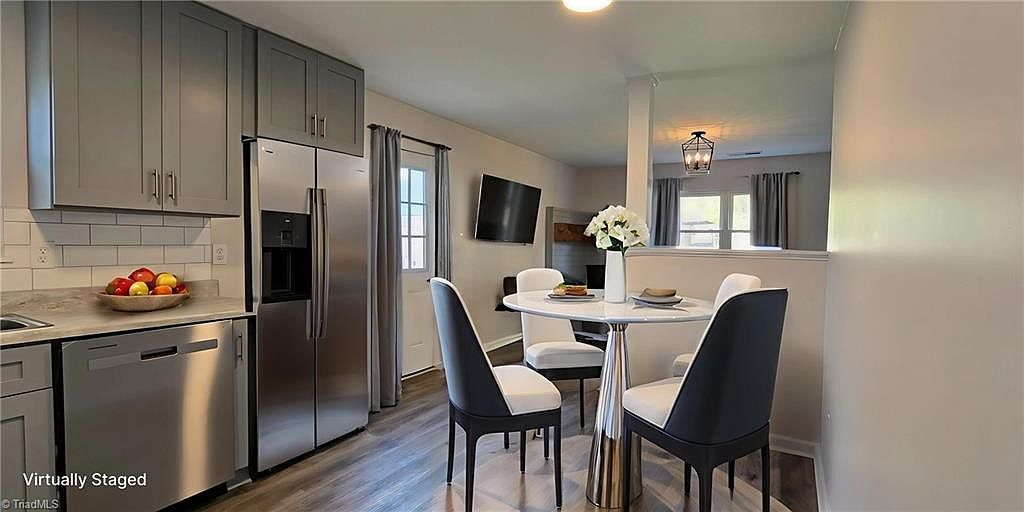 305 Spicewood Dr Greensboro, NC 27405 - Thumbnail 4