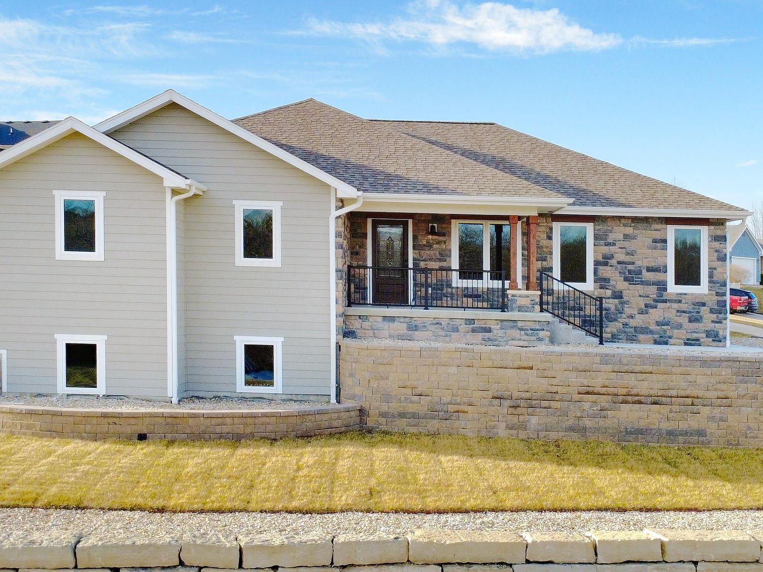 216 Highland Pointe Dr Manhattan, KS 66503 - Thumbnail 4