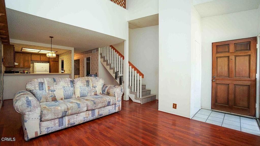 1233 Osage Ln Ventura, CA 93004 - Thumbnail 4