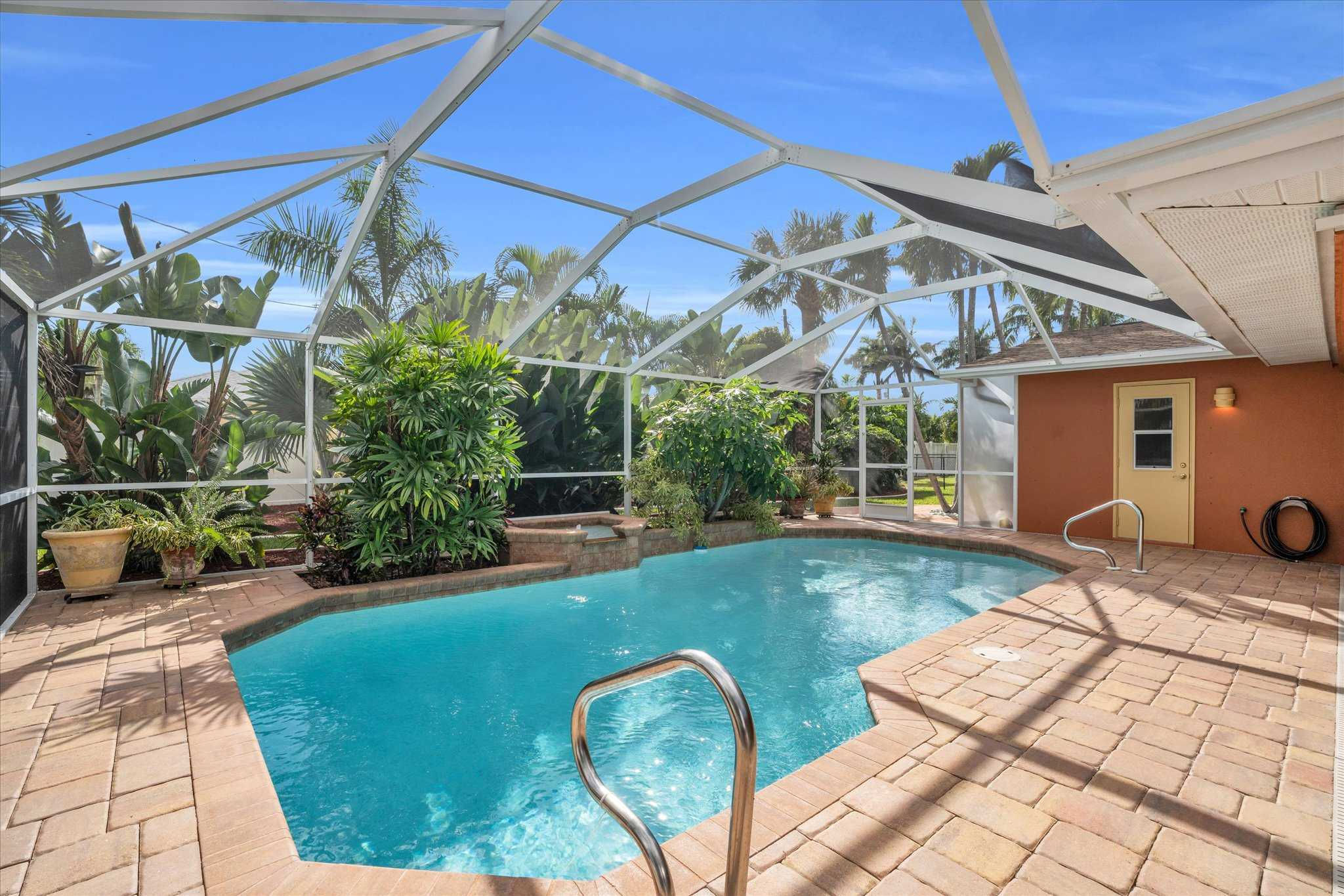 1214 Southwest 49th Street, Cape Coral, FL, USA, 33914 - Thumbnail 4