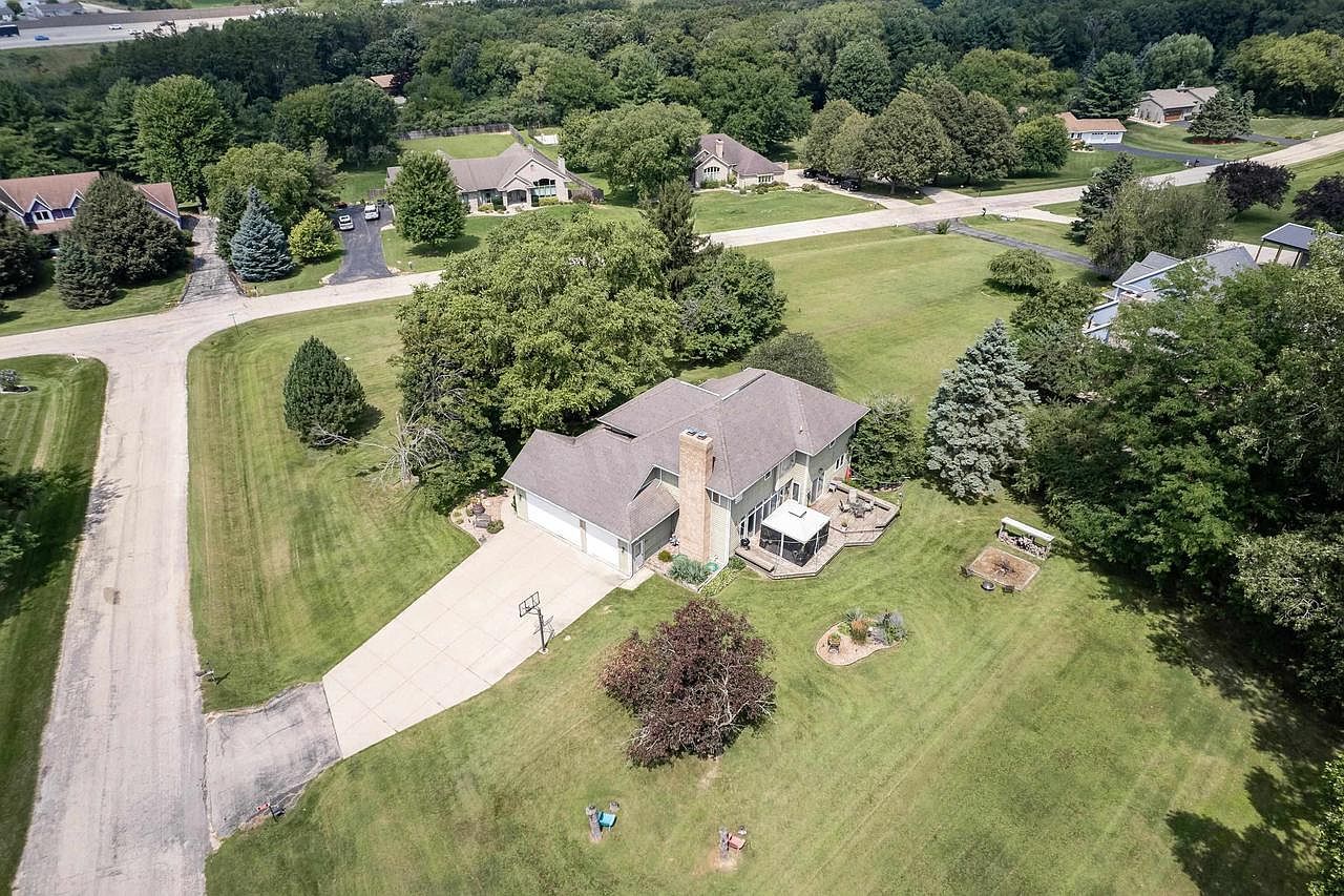 1609 E Breckenridge Ln Milton, WI 53563 - Thumbnail 4