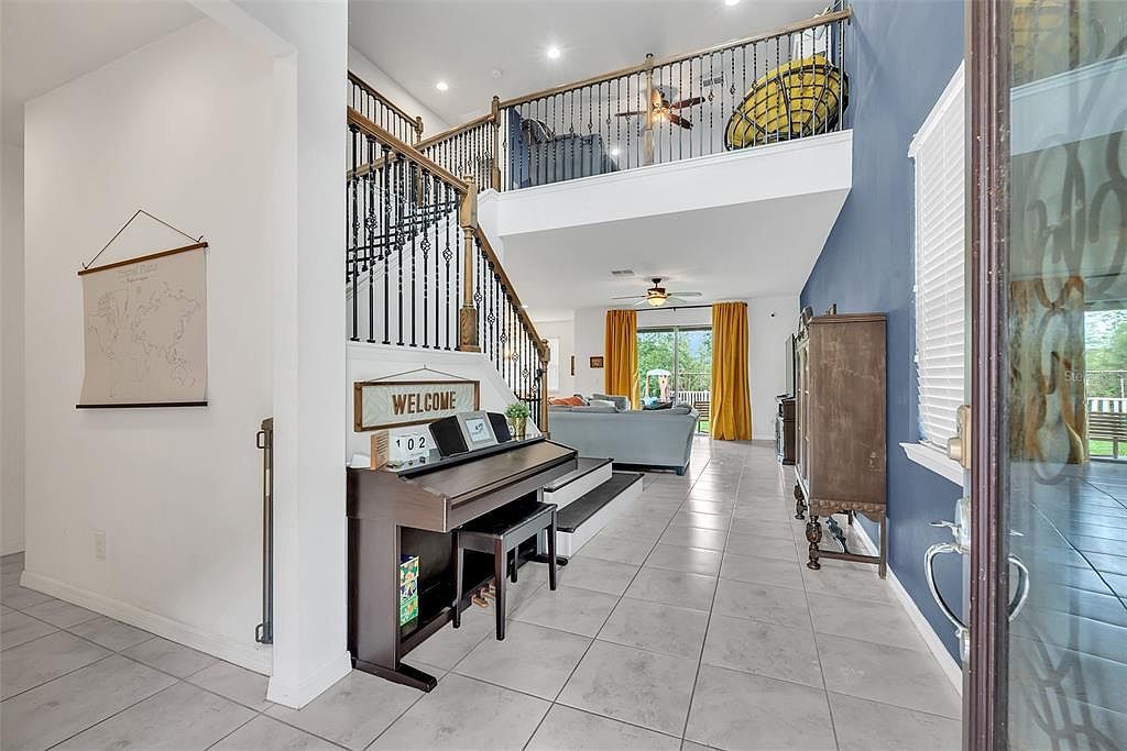 1528 Gadsden Point Pl Ruskin, FL 33570 - Thumbnail 4