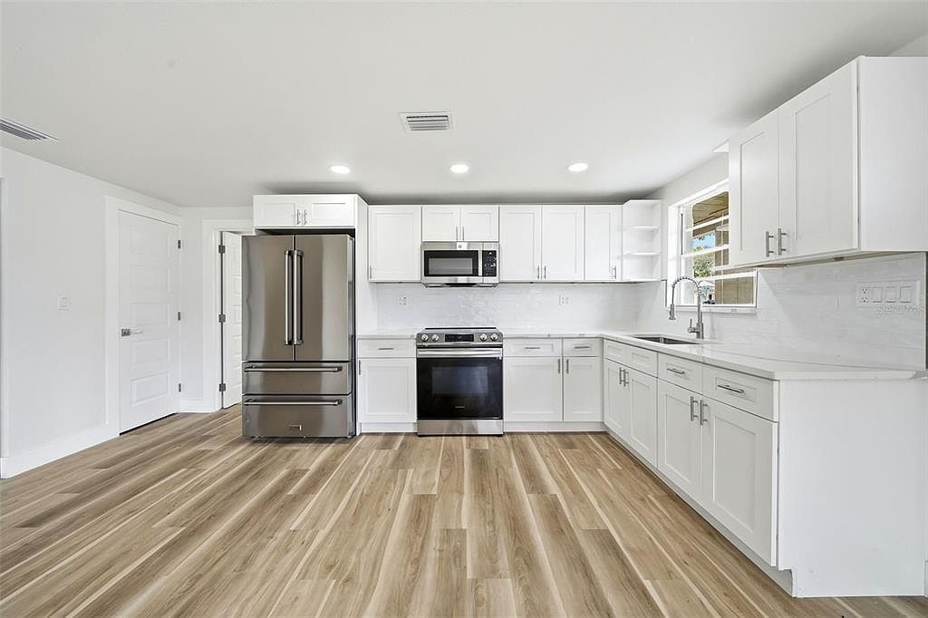 3103 Chipco St Tampa, FL 33605 - Thumbnail 4