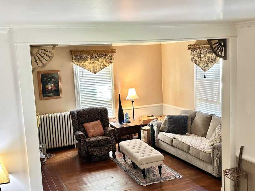 317 Pine Street, Clifton Forge, VA, USA, 24422 - Thumbnail 4