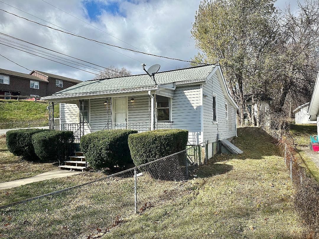 2515 W Beverley St Staunton, VA 24401 - Thumbnail 4