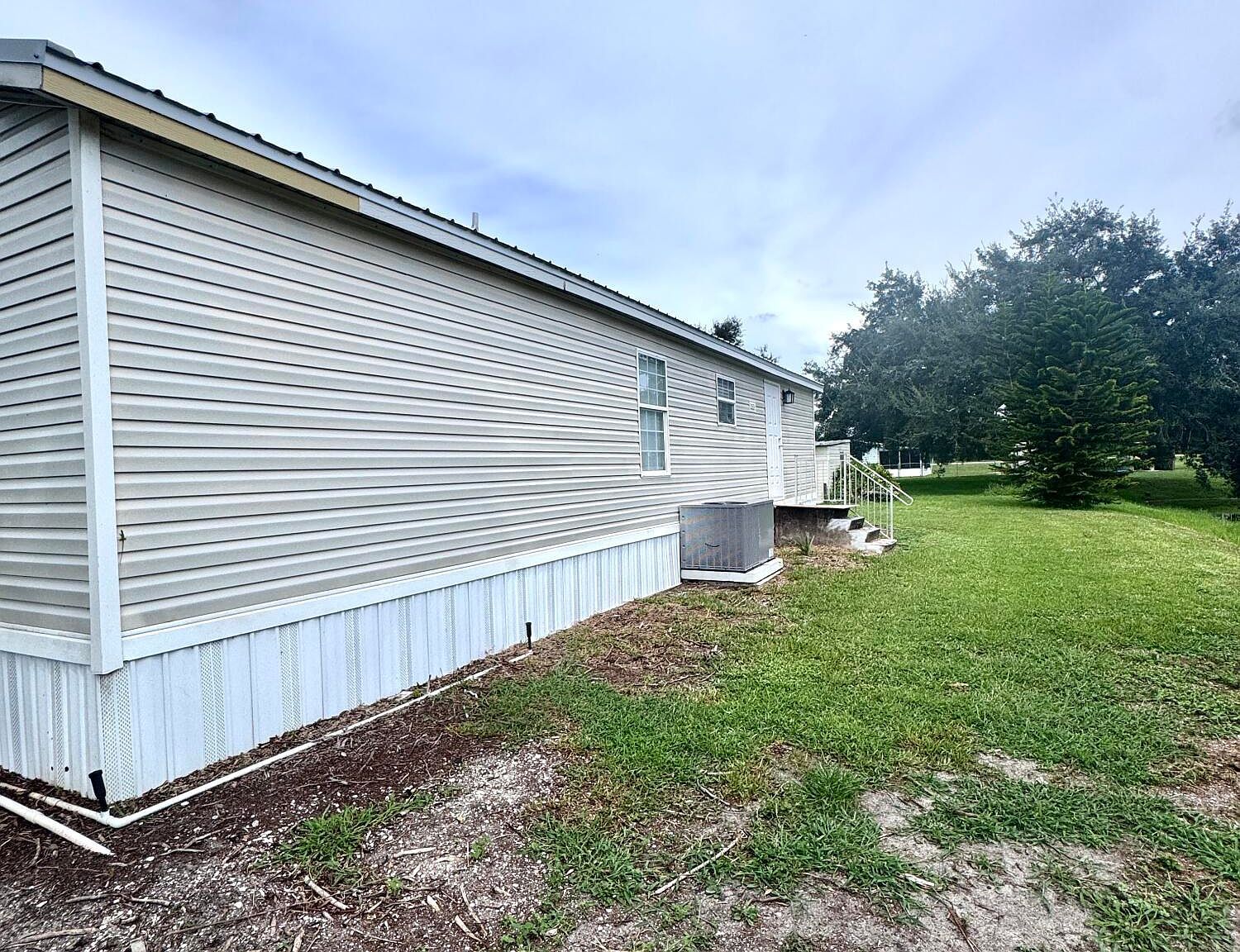 1067 Palm Ct Okeechobee, FL 34974 - Thumbnail 4