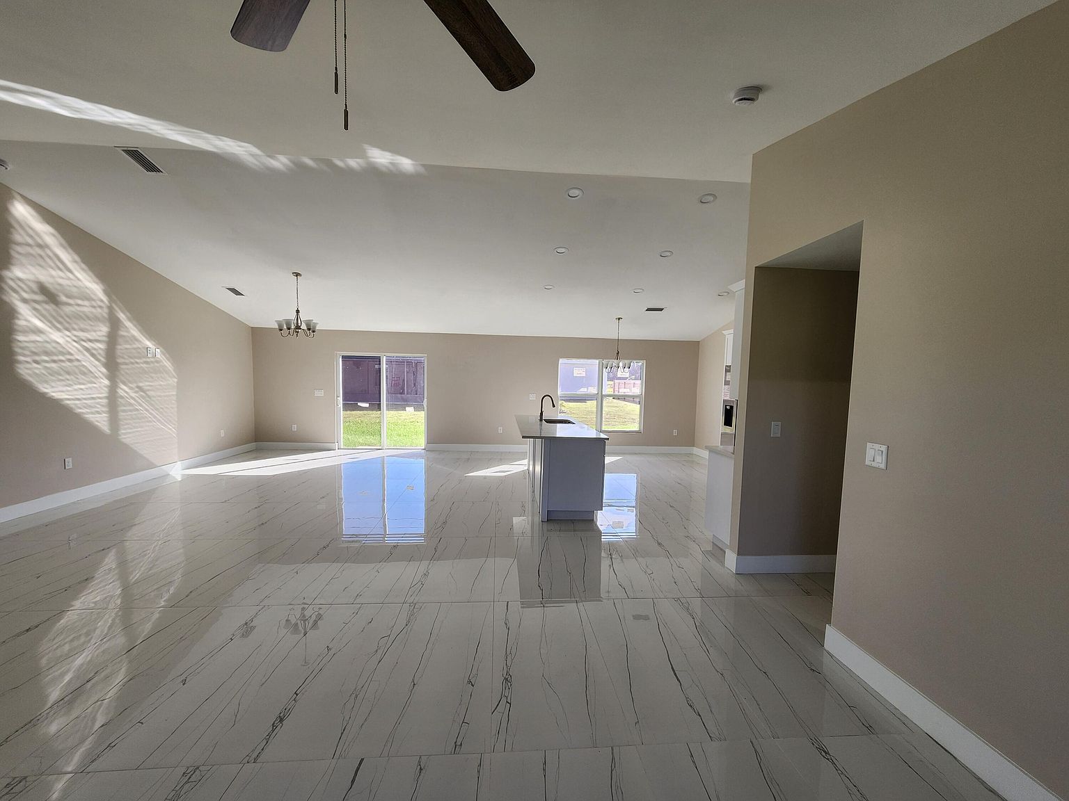 956 SE 39th Ter Okeechobee, FL 34974 - Thumbnail 4