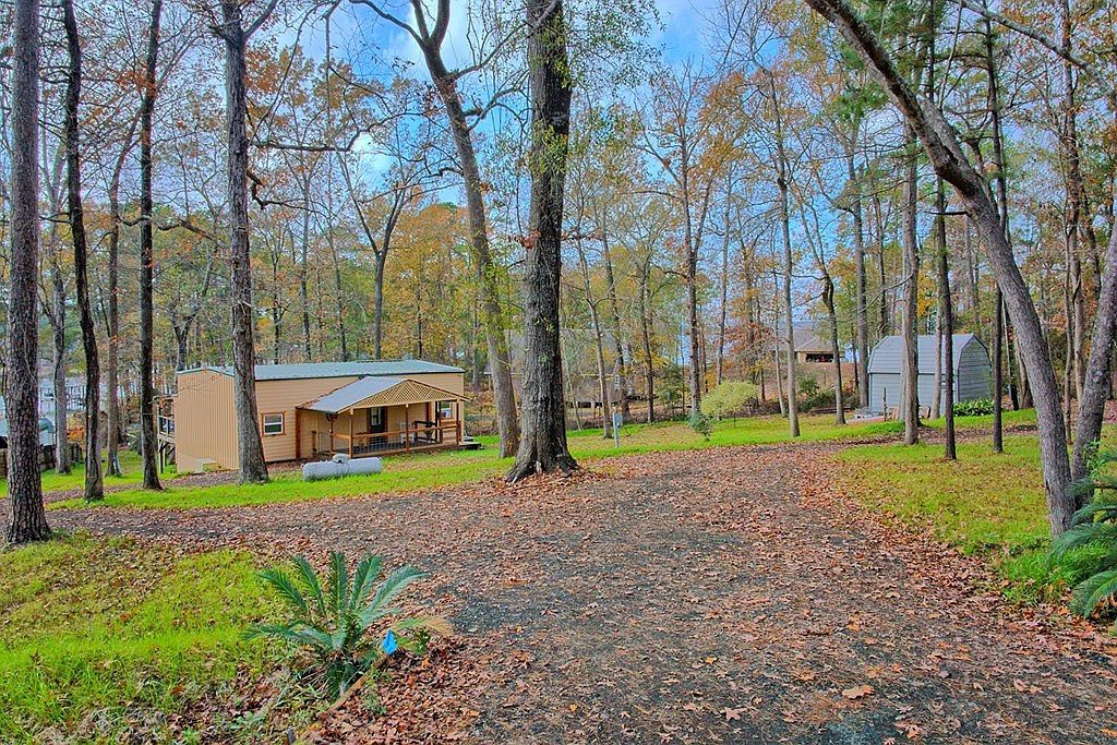 389 Lakeland Cir Hemphill, TX 75948 - Thumbnail 4