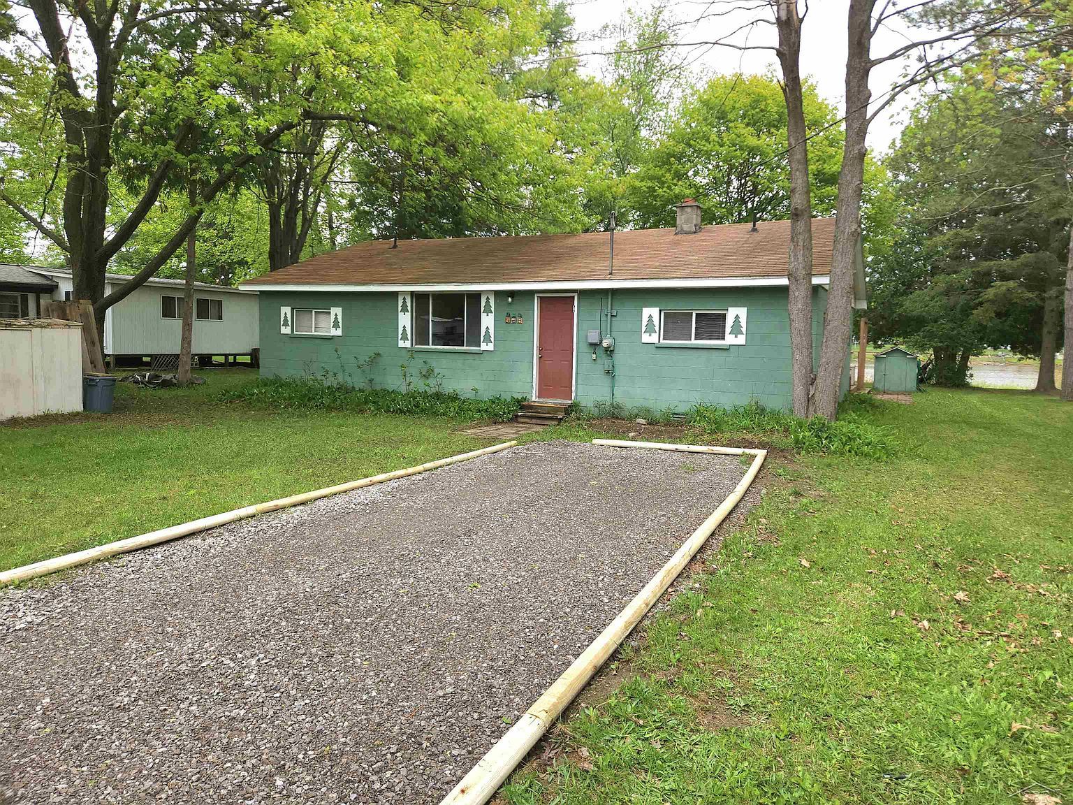 528 Hilo Rd Gladwin, MI 48624 - Thumbnail 4