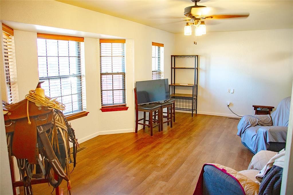 2105 Bonnycastle Ln Yukon, OK 73099 - Thumbnail 4