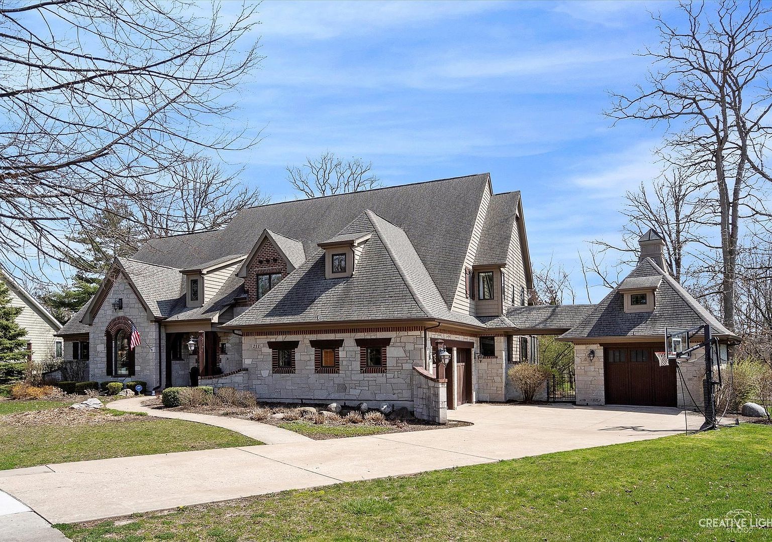 211 Burr Oak Cir Elgin, IL 60123 - Thumbnail 4