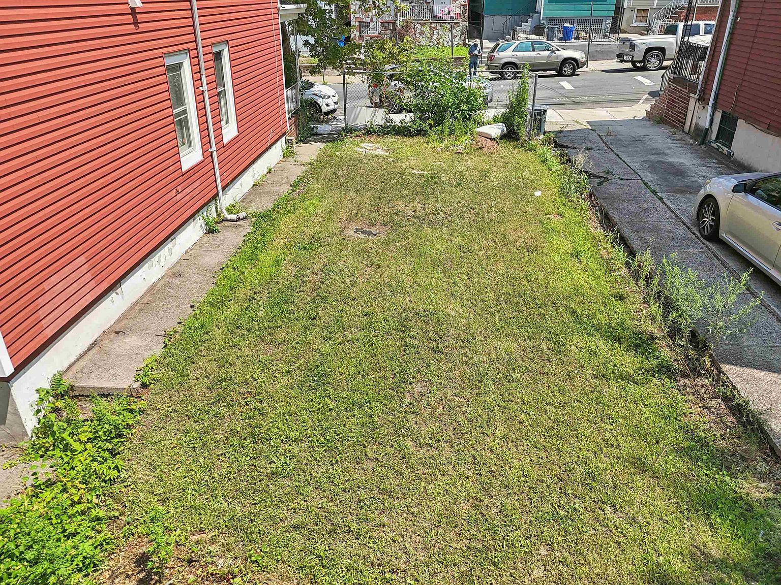 297 Claremont Ave Jersey City, NJ 07305 - Thumbnail 4