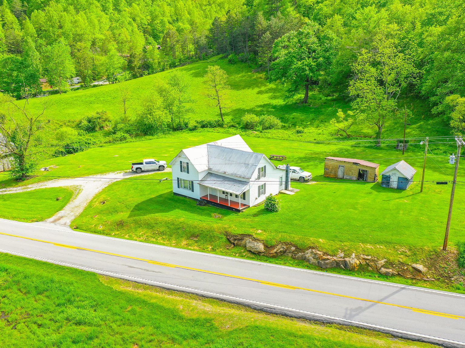 12818 N Highway 421 Manchester, KY 40962 - Thumbnail 4