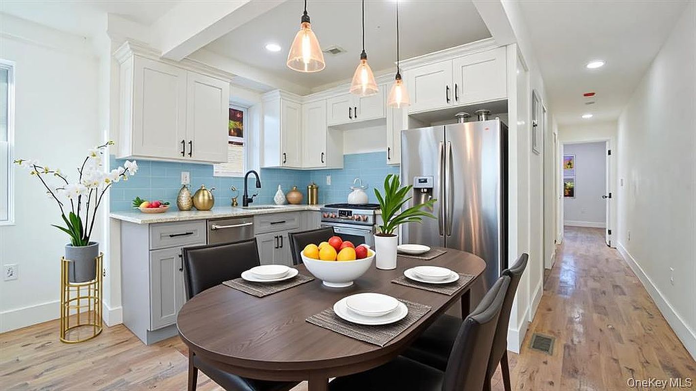 1011 E 221st Street, Bronx, New York 10469, NY - Thumbnail 4