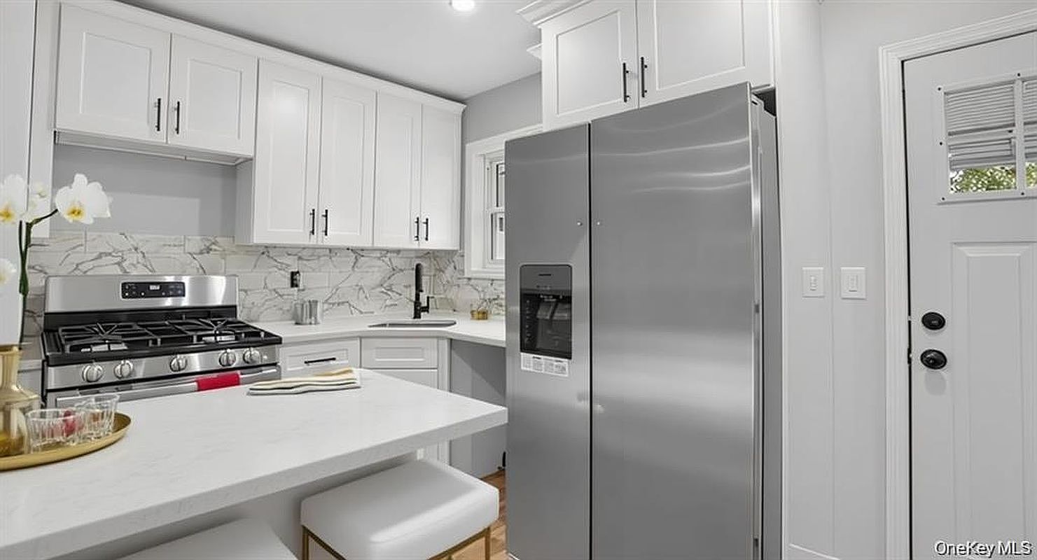 1159 E 224th Street, Bronx, New York 10466, NY - Thumbnail 4