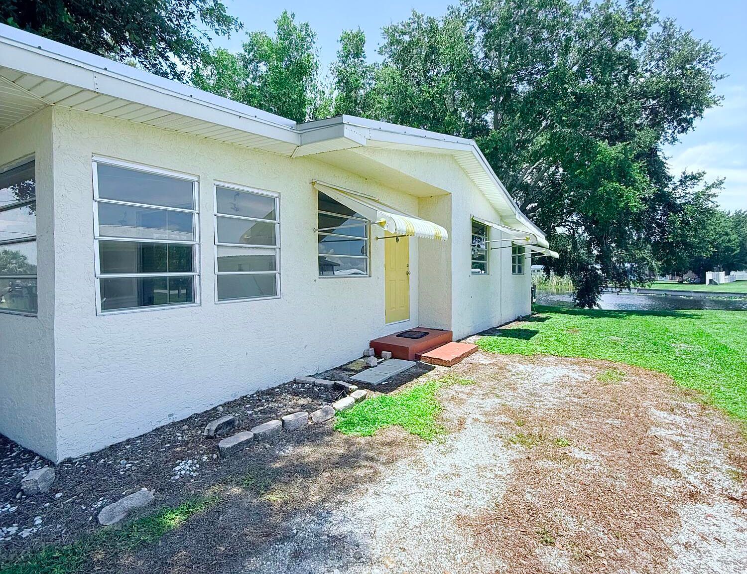 1025 Ash Cir Okeechobee, FL 34974 - Thumbnail 4