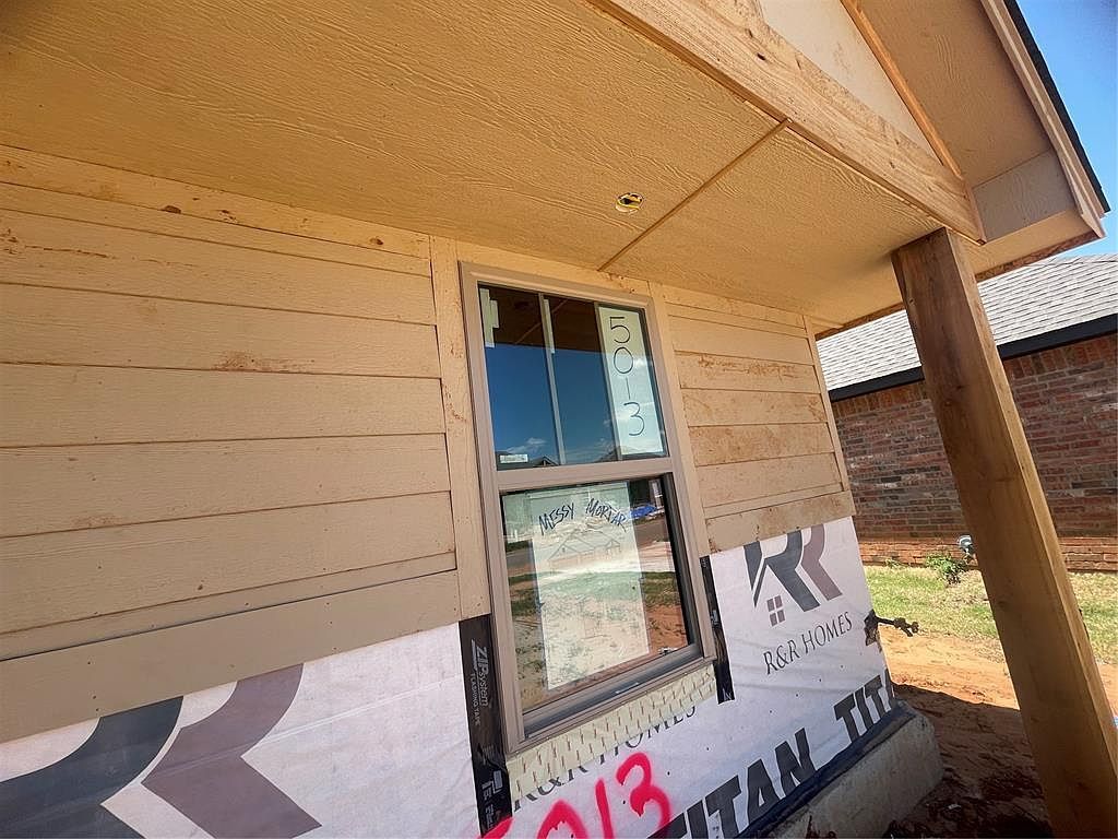 5013 Misty Wood Ln Mustang, OK 73064 - Thumbnail 4