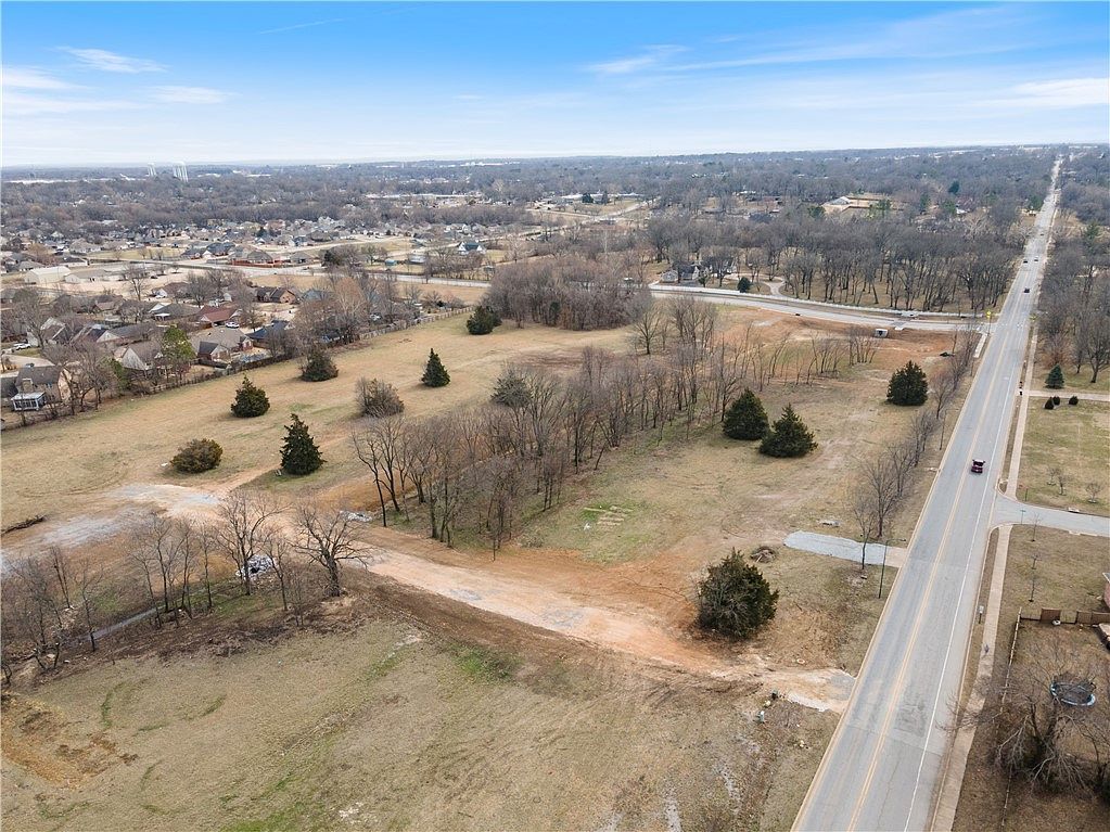 1609 N Dogwood St #4 Siloam Springs, AR 72761 - Thumbnail 4