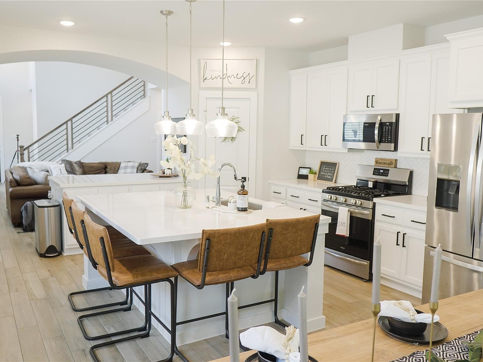 439 Flowering Lotus Ct Willis, TX 77318 - Thumbnail 4