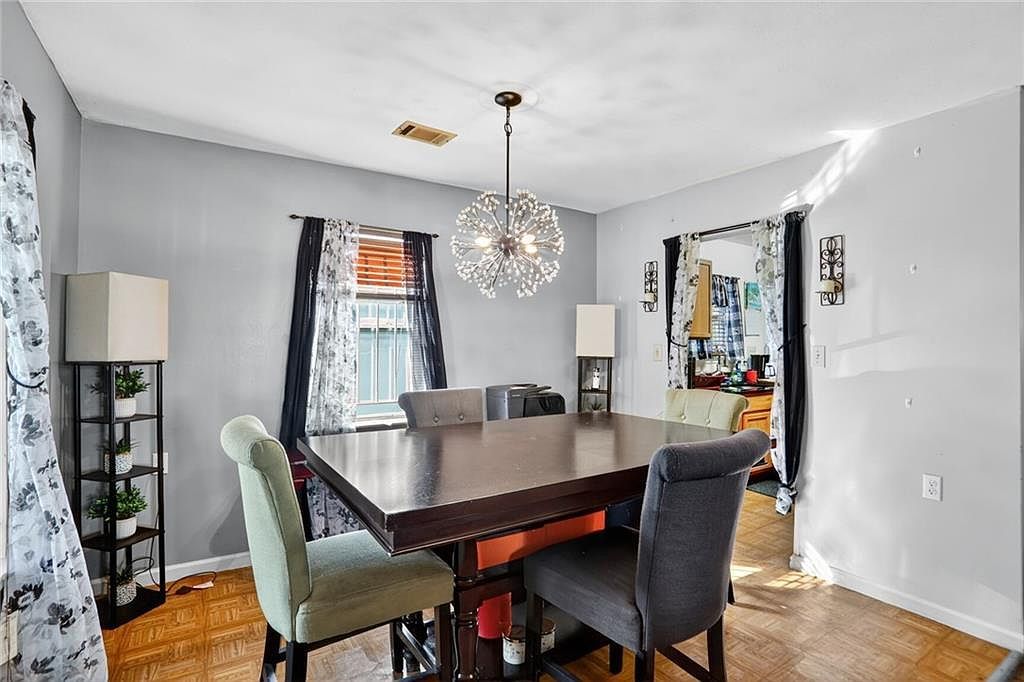 985 Farrington Pl SE Atlanta, GA 30315 - Thumbnail 4