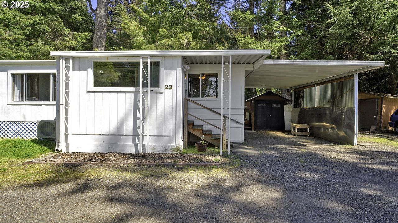 89510 Highway 101 SPACE 23 Florence, OR 97439 - Thumbnail 4